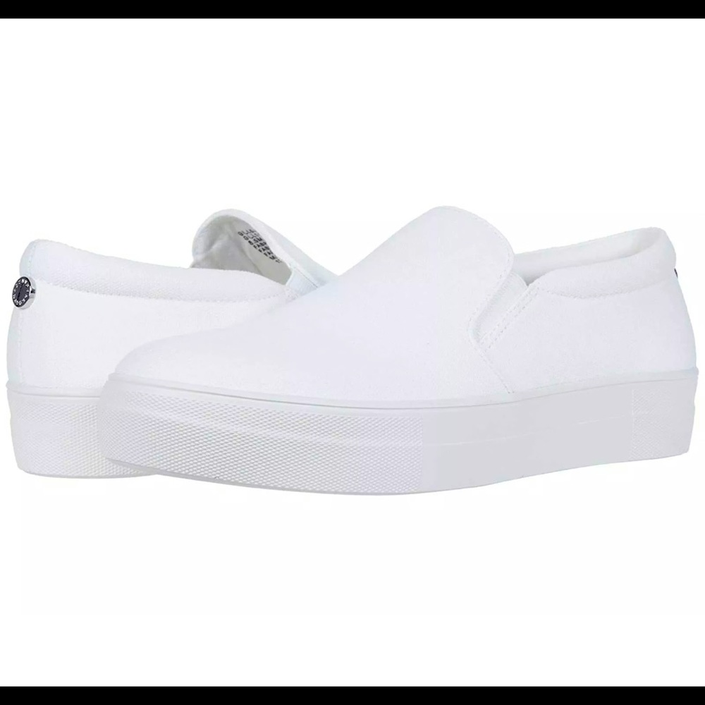 Steve Madden Gills-C Canvas slide on-white 8.5